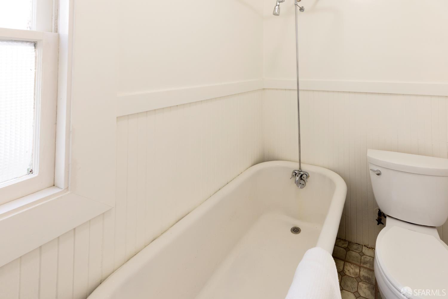 Detail Gallery Image 47 of 60 For 373 Moraga Ave, Piedmont,  CA 94611 - 4 Beds | 2 Baths