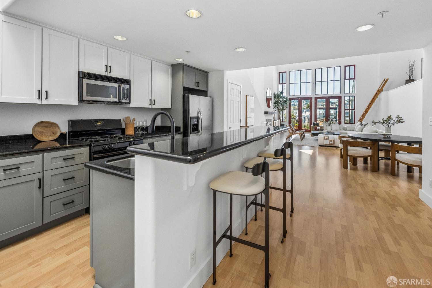 Detail Gallery Image 16 of 38 For 2132 Folsom St #3,  San Francisco,  CA 94110 - 1 Beds | 1/1 Baths