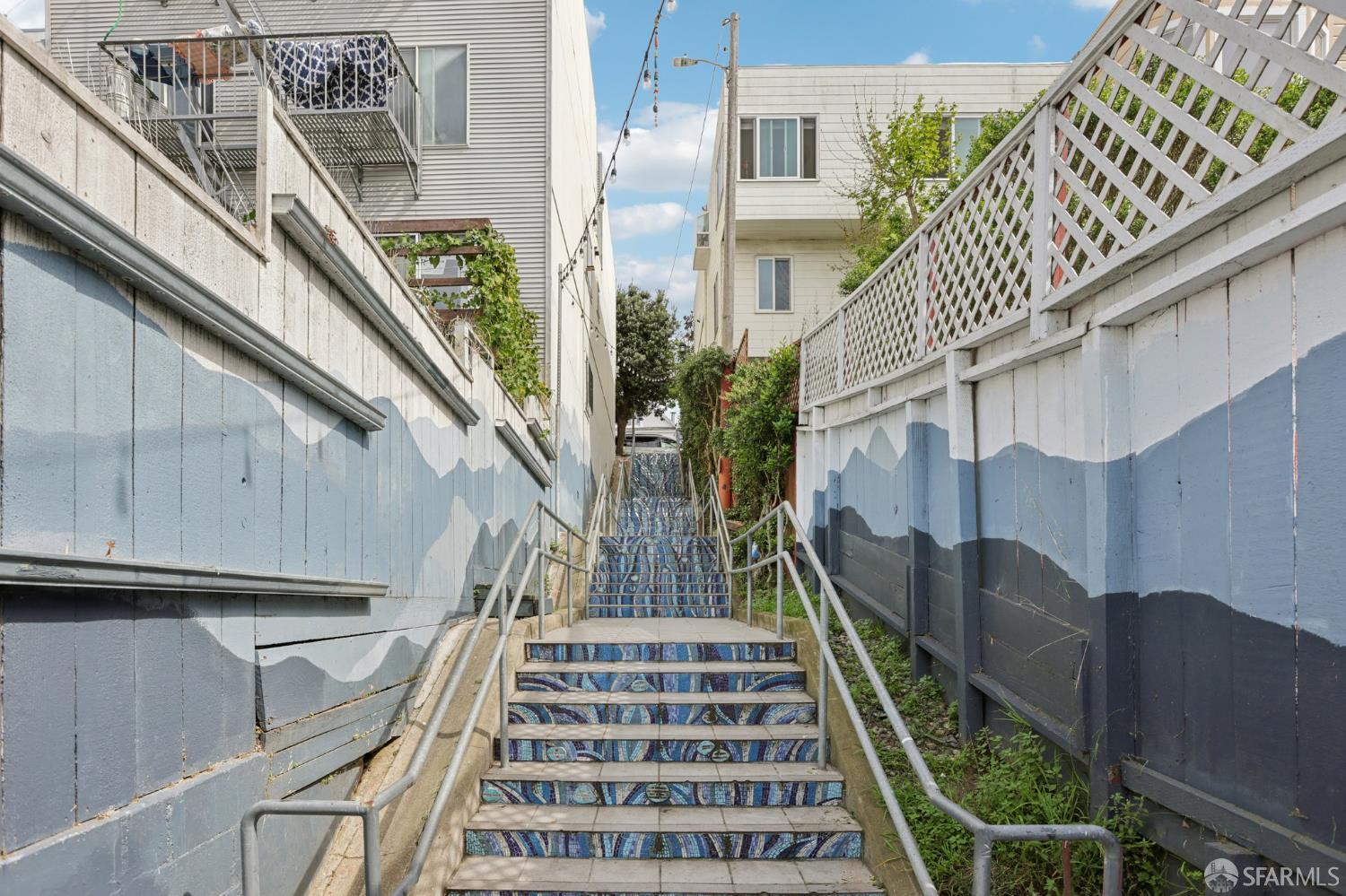 Detail Gallery Image 42 of 47 For 119 Trumbull St, San Francisco,  CA 94112 - 4 Beds | 2 Baths