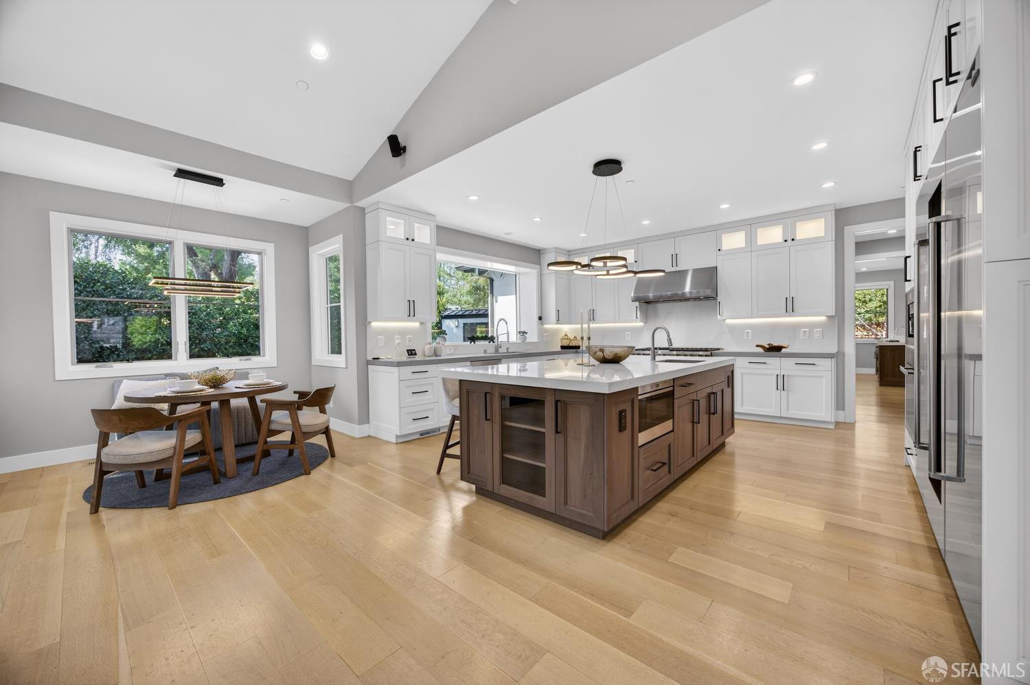 Detail Gallery Image 29 of 97 For 38 Tevis Pl, Palo Alto,  CA 94301 - 5 Beds | 5/1 Baths