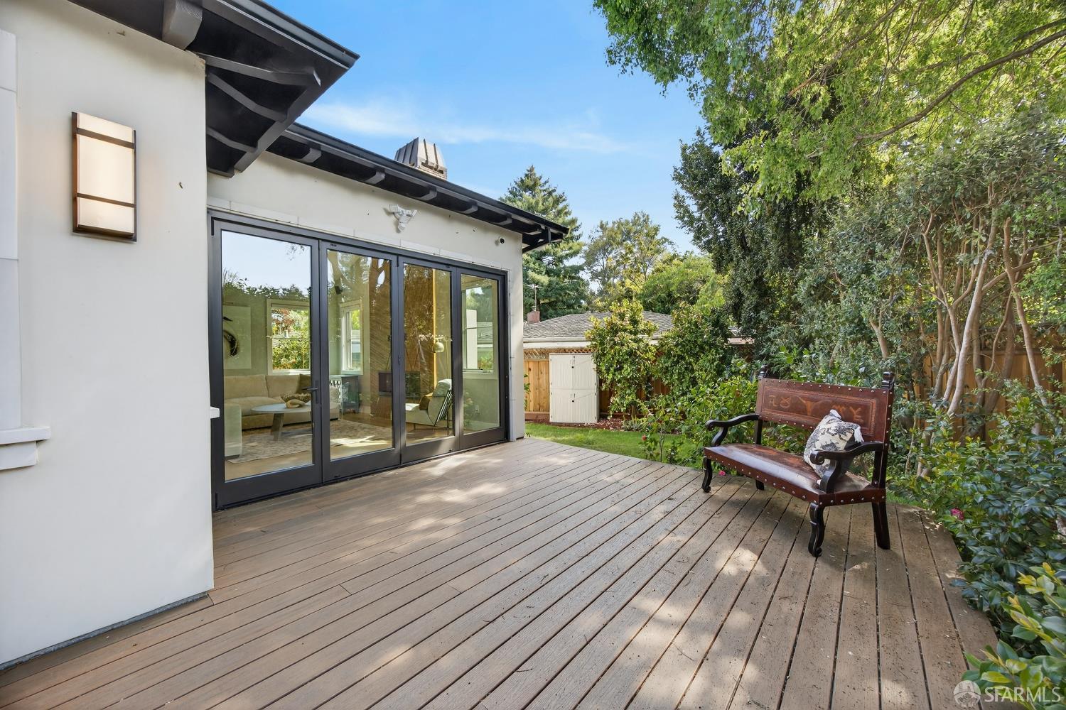 Detail Gallery Image 75 of 97 For 38 Tevis Pl, Palo Alto,  CA 94301 - 5 Beds | 5/1 Baths