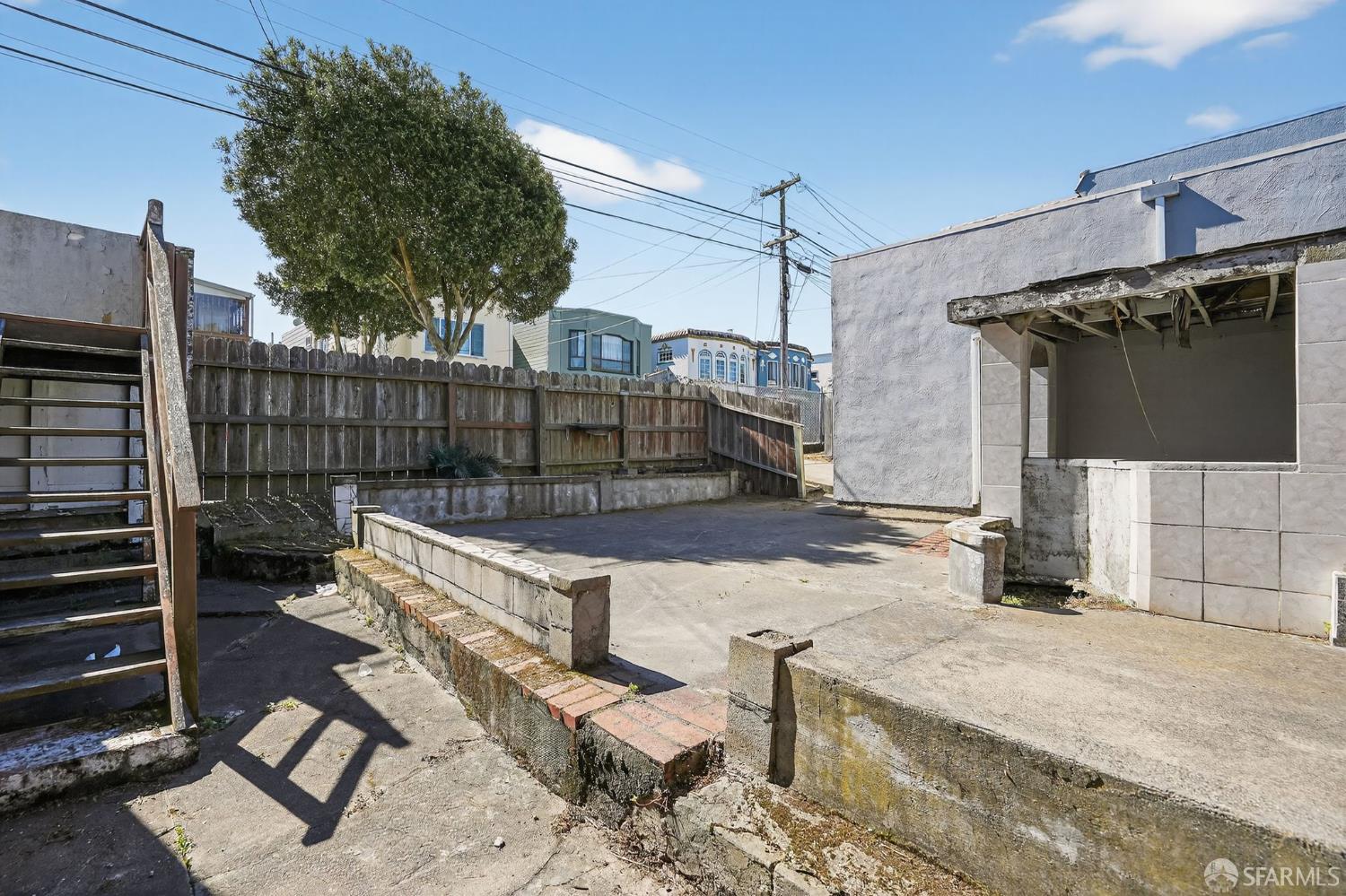 Detail Gallery Image 4 of 30 For 40 Acton St, Daly City,  CA 94014 - 2 Beds | 1 Baths