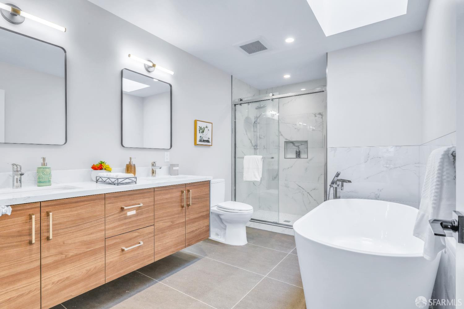 Detail Gallery Image 32 of 55 For 170 Arleta Ave, San Francisco,  CA 94134 - 5 Beds | 4 Baths