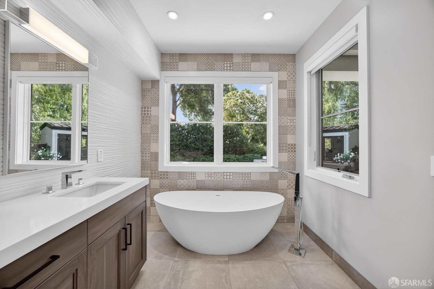 Detail Gallery Image 45 of 97 For 38 Tevis Pl, Palo Alto,  CA 94301 - 5 Beds | 5/1 Baths