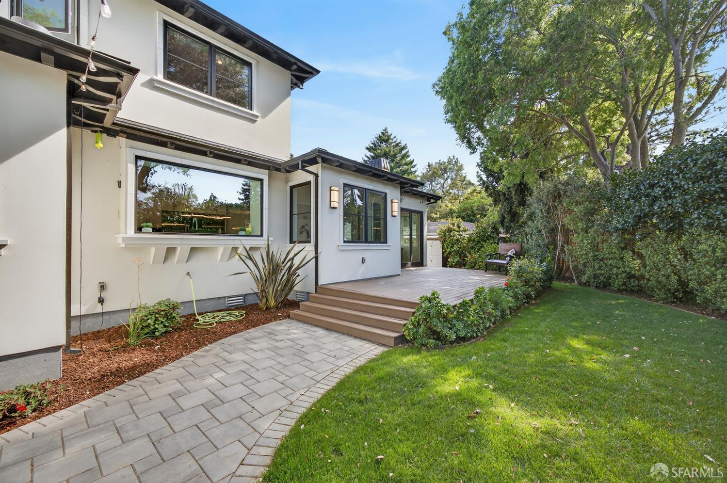 Detail Gallery Image 77 of 97 For 38 Tevis Pl, Palo Alto,  CA 94301 - 5 Beds | 5/1 Baths