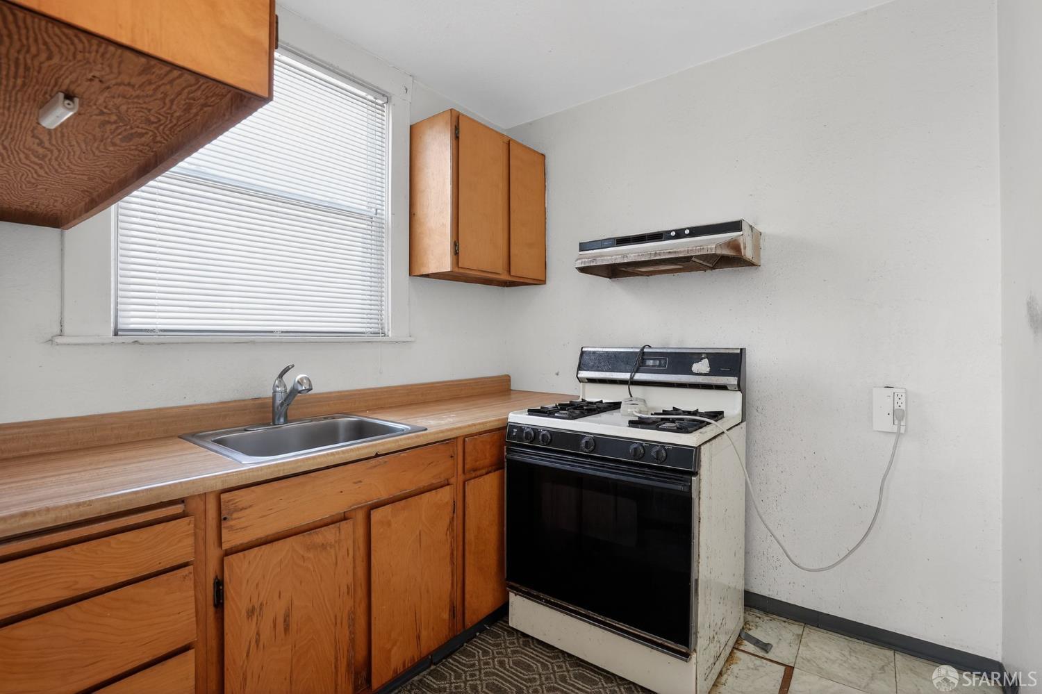 Detail Gallery Image 18 of 30 For 40 Acton St, Daly City,  CA 94014 - 2 Beds | 1 Baths