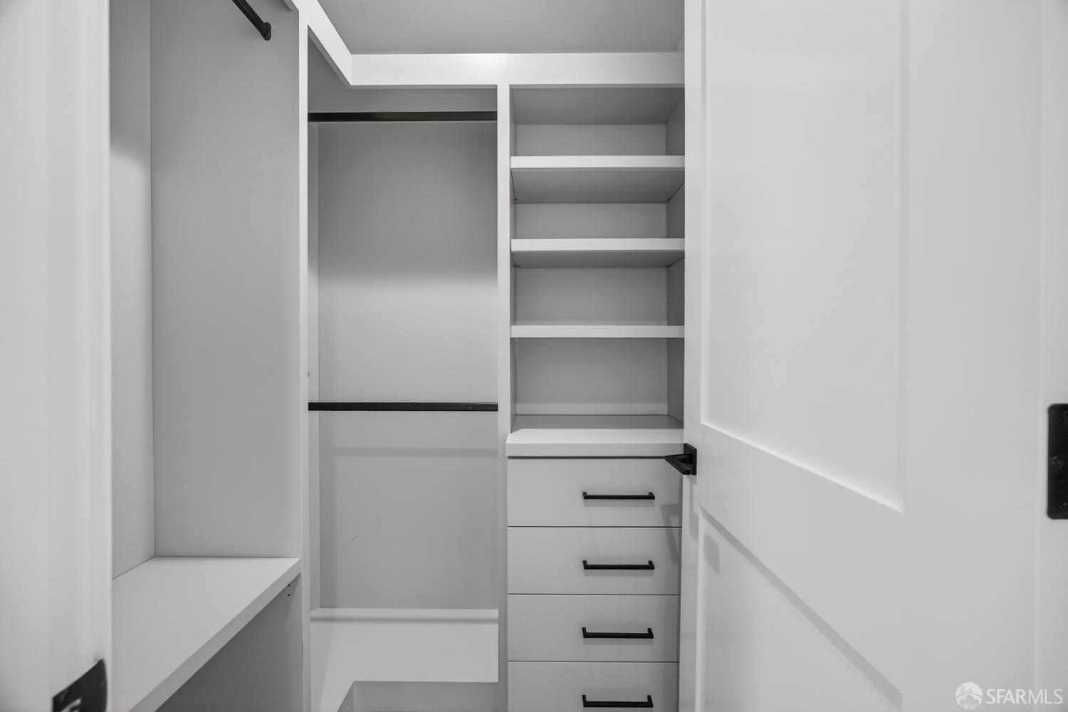 Detail Gallery Image 61 of 97 For 38 Tevis Pl, Palo Alto,  CA 94301 - 5 Beds | 5/1 Baths