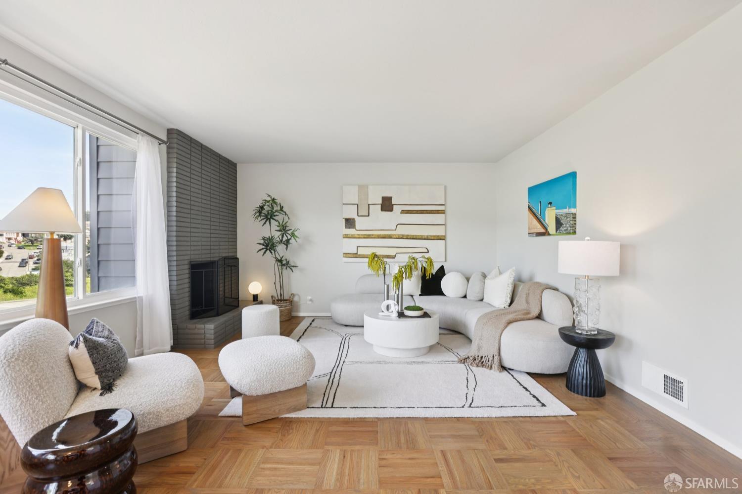 Detail Gallery Image 4 of 47 For 119 Trumbull St, San Francisco,  CA 94112 - 4 Beds | 2 Baths