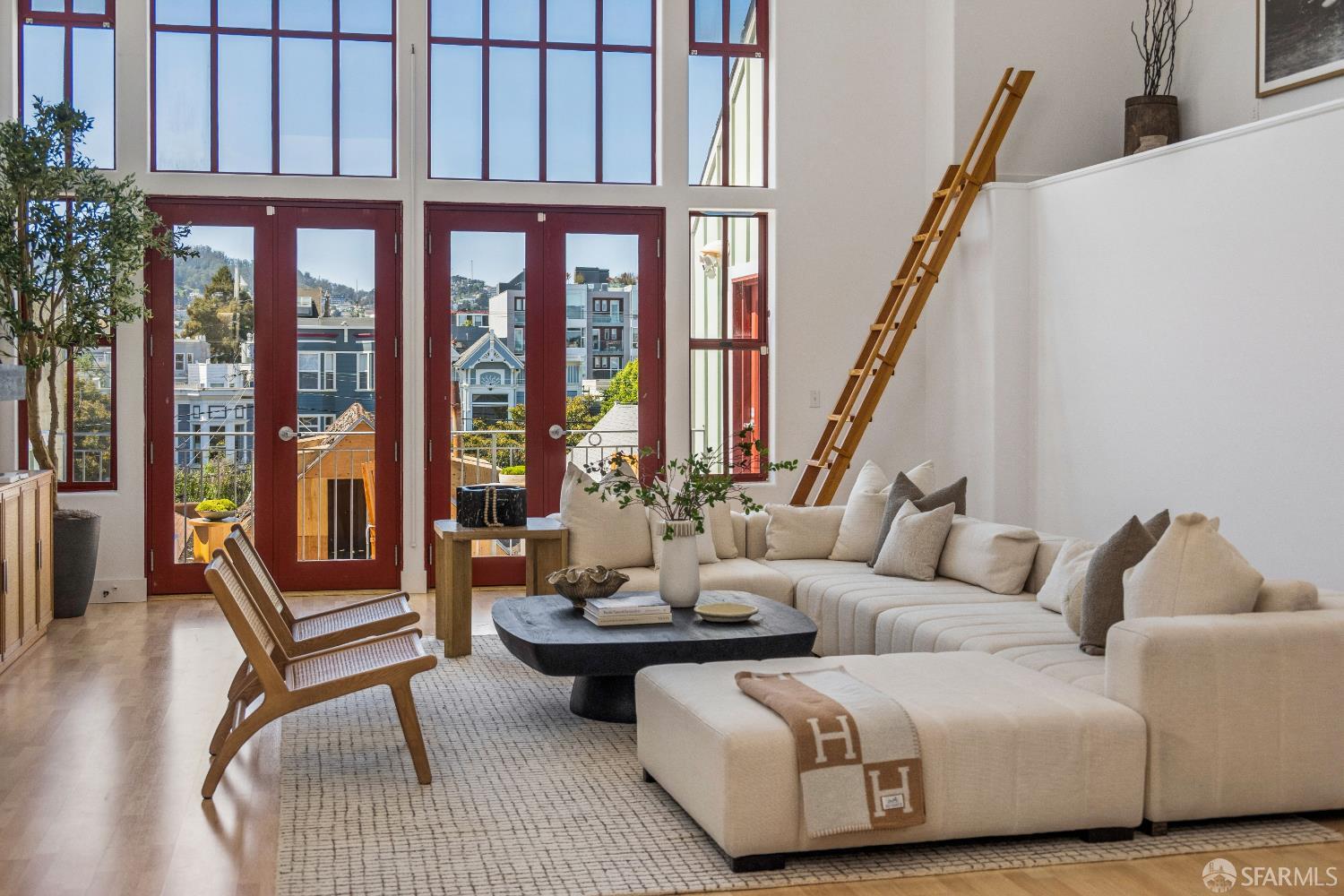 Detail Gallery Image 2 of 38 For 2132 Folsom St #3,  San Francisco,  CA 94110 - 1 Beds | 1/1 Baths