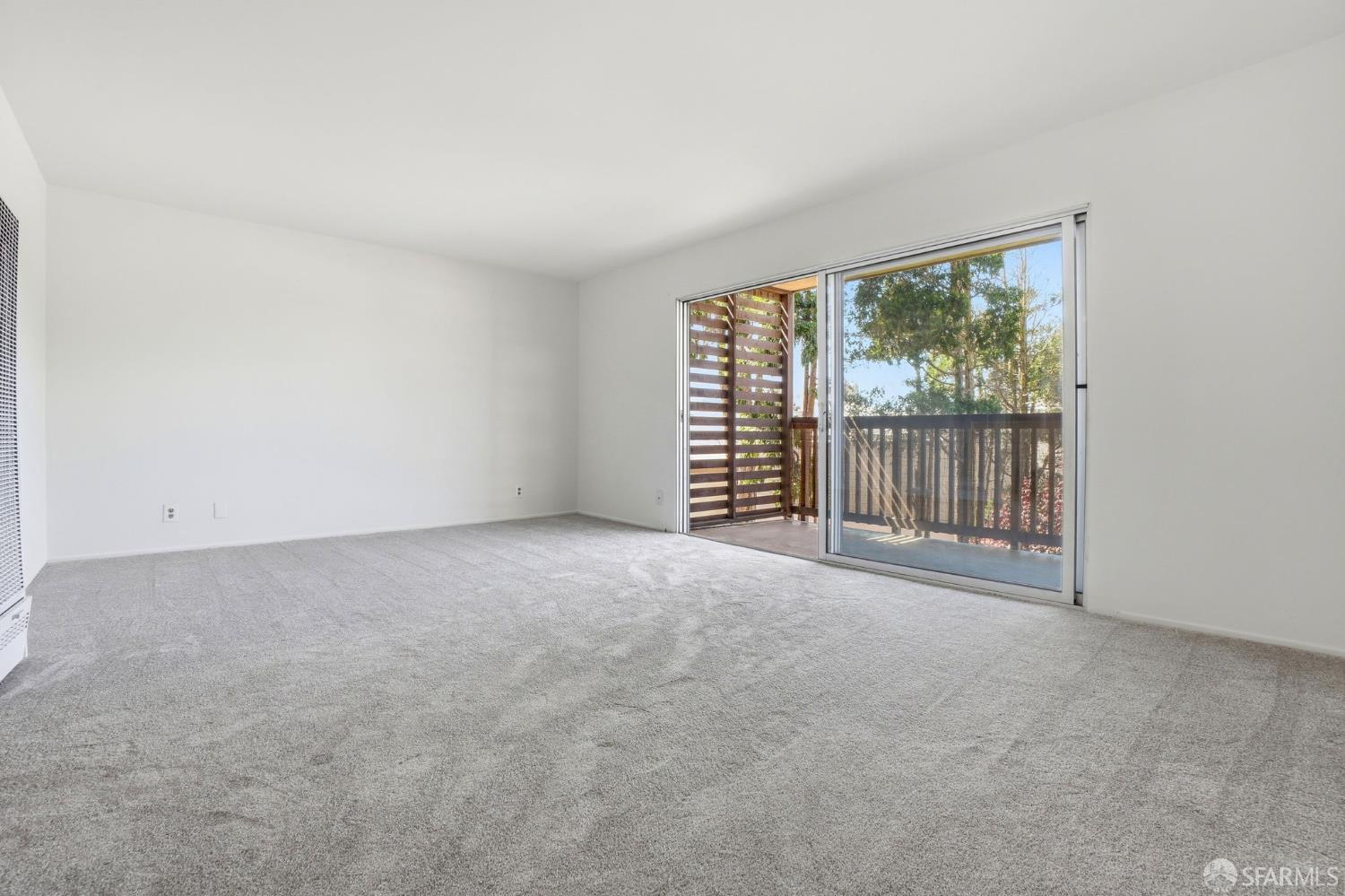 Photo #11: 426116829 Listing: Photo #11