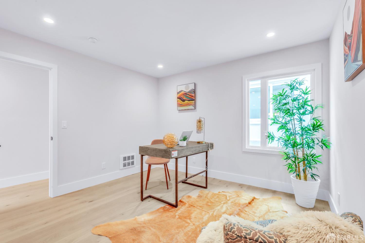 Detail Gallery Image 24 of 55 For 170 Arleta Ave, San Francisco,  CA 94134 - 5 Beds | 4 Baths