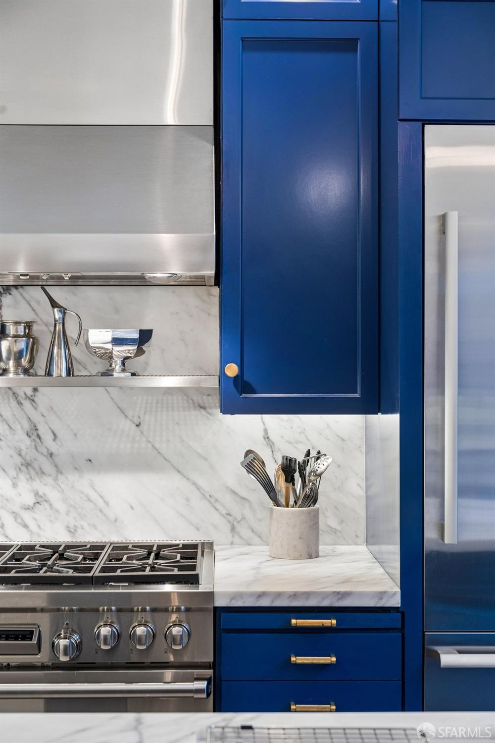 Detail Gallery Image 46 of 99 For 7 Broderick St, San Francisco,  CA 94117 - 4 Beds | 3/1 Baths