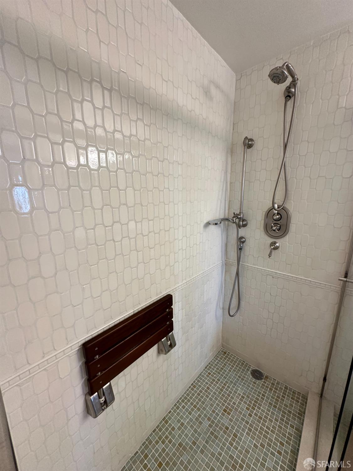 Photo #15: 426119170 Listing: Photo #15