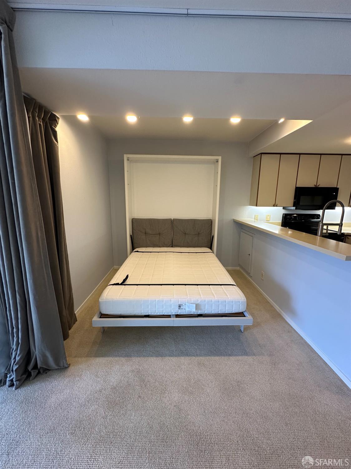 Photo #7: 426119170 Listing: Photo #7