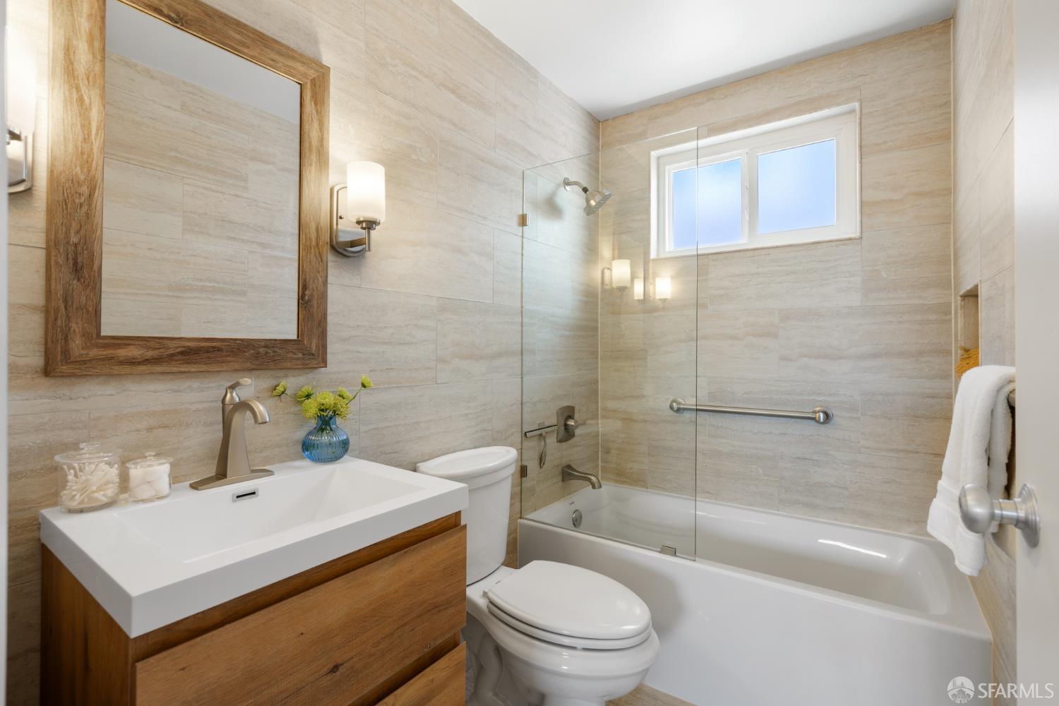 Detail Gallery Image 21 of 40 For 84 Caroline Way, Daly City,  CA 94014 - 2 Beds | 2 Baths