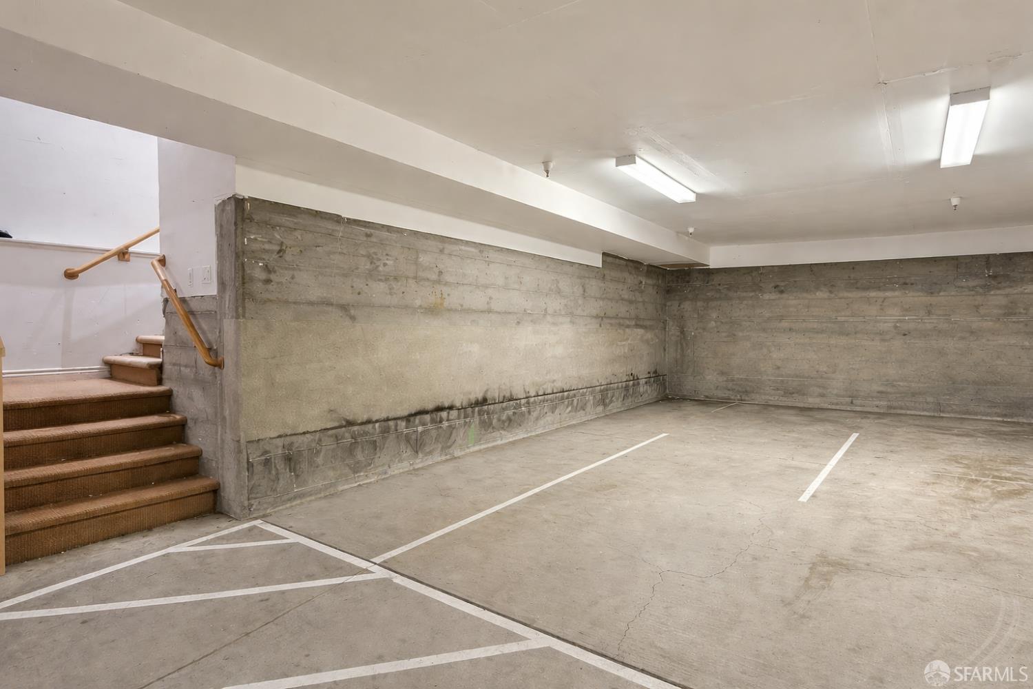 Detail Gallery Image 25 of 30 For 1863 Filbert St, San Francisco,  CA 94123 - 4 Beds | 2/2 Baths