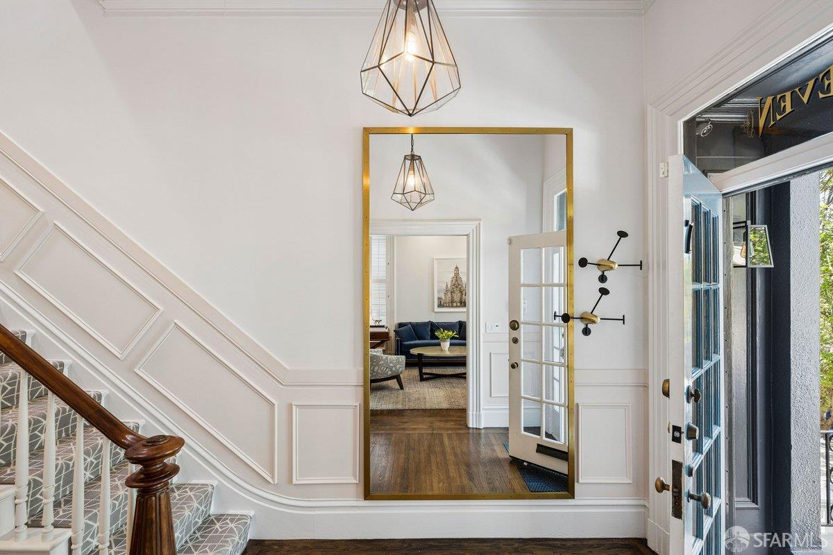 Detail Gallery Image 5 of 99 For 7 Broderick St, San Francisco,  CA 94117 - 4 Beds | 3/1 Baths