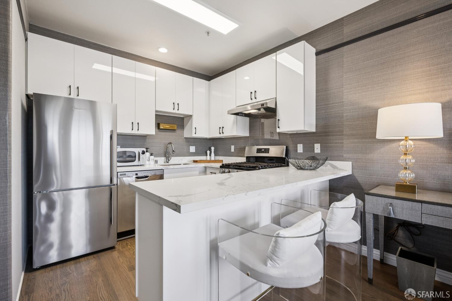 Photo #8: 426119112 Listing: Photo #8