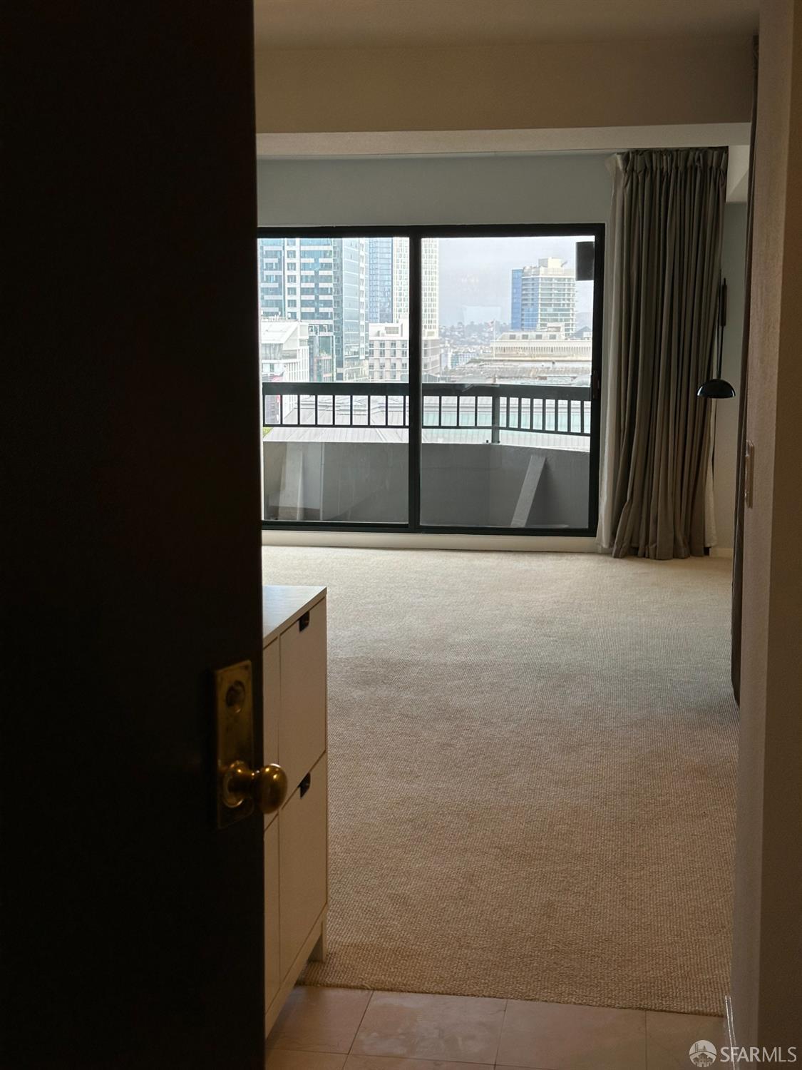 Photo #2: 426119170 Listing: Photo #2