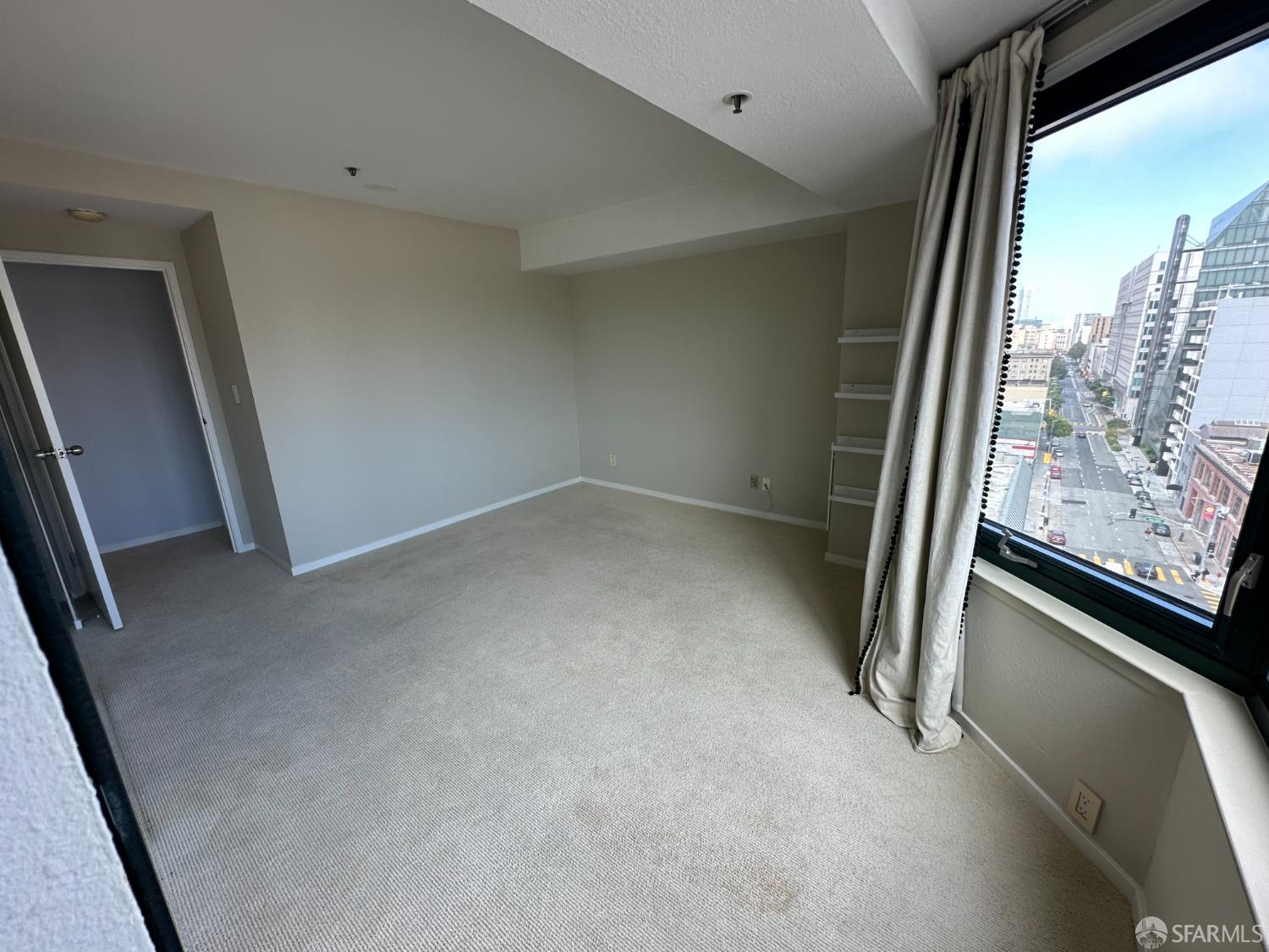 Photo #10: 426119170 Listing: Photo #10