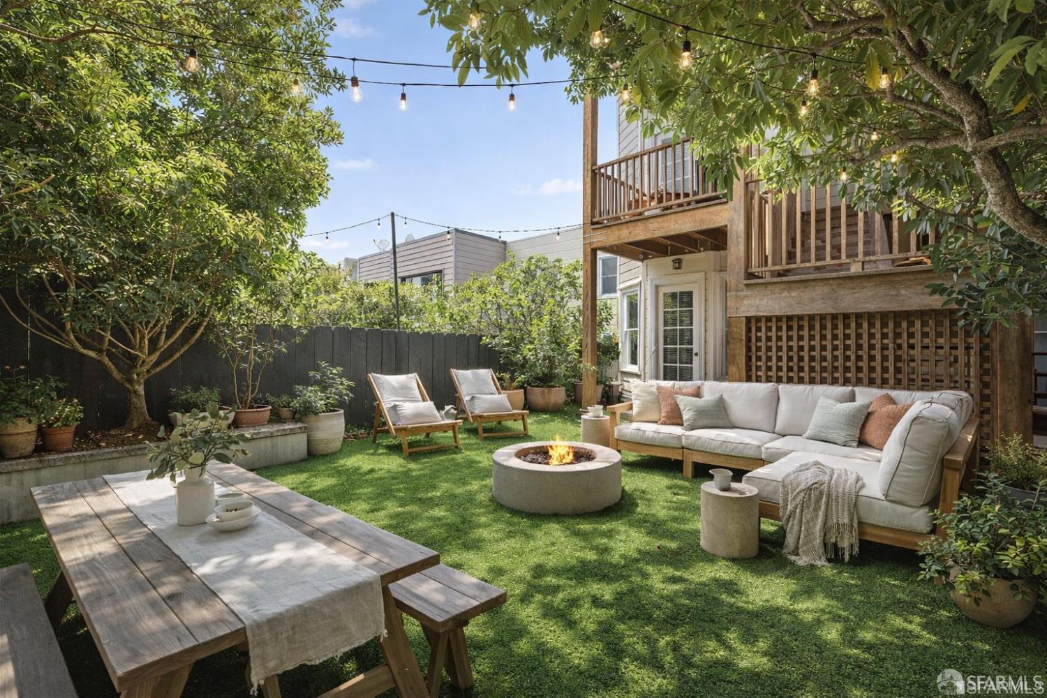 Detail Gallery Image 6 of 30 For 1863 Filbert St, San Francisco,  CA 94123 - 4 Beds | 2/2 Baths