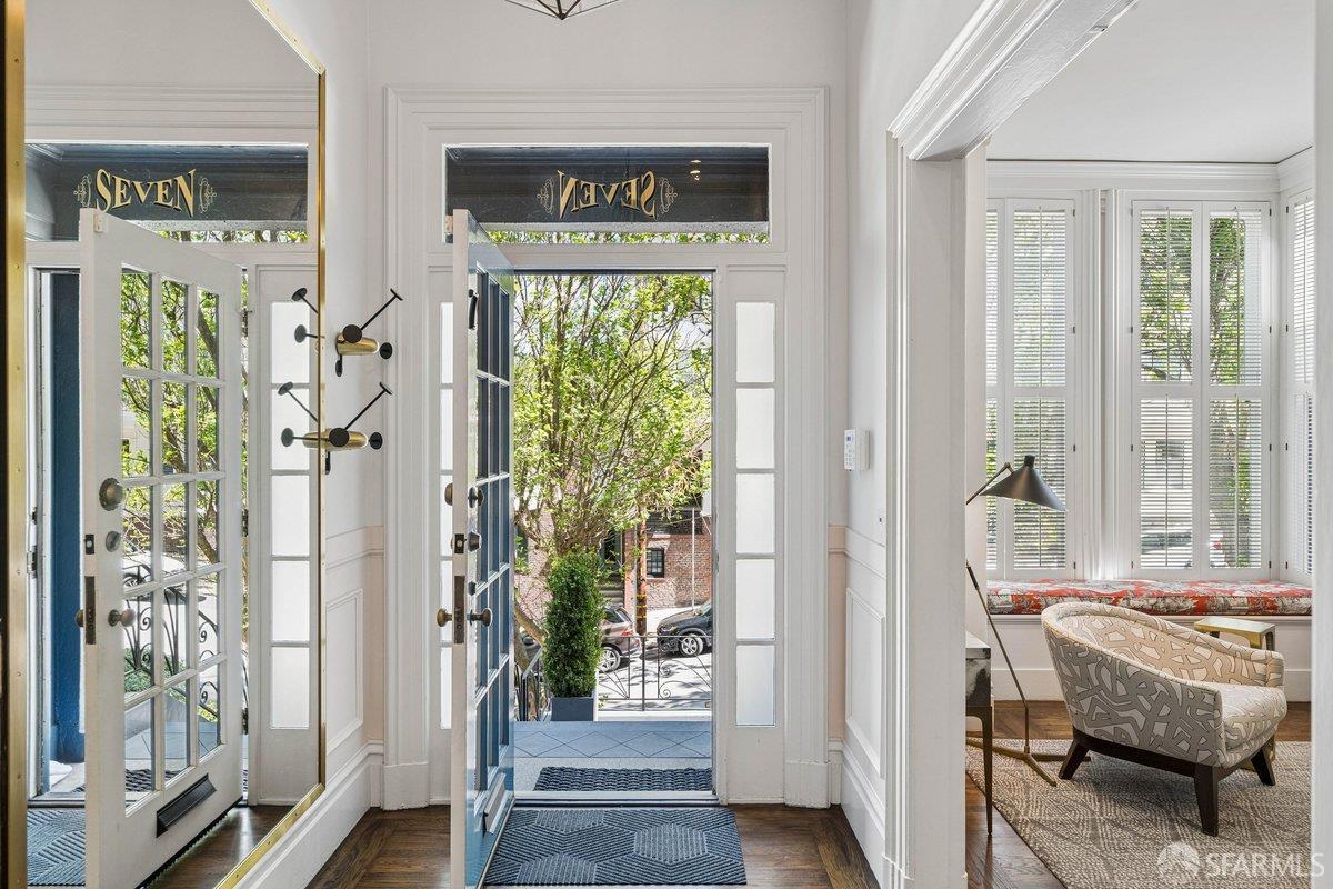 Detail Gallery Image 6 of 99 For 7 Broderick St, San Francisco,  CA 94117 - 4 Beds | 3/1 Baths