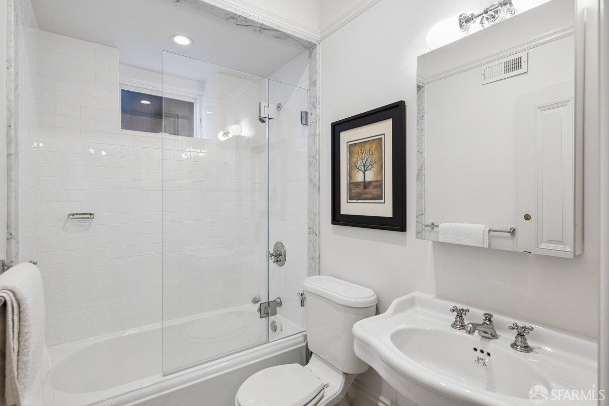 Detail Gallery Image 78 of 99 For 7 Broderick St, San Francisco,  CA 94117 - 4 Beds | 3/1 Baths