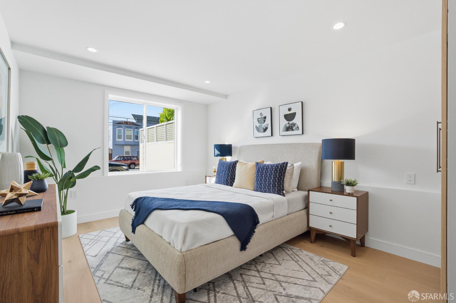 Detail Gallery Image 49 of 75 For 511 Edinburgh St, San Francisco,  CA 94112 - 4 Beds | 4/1 Baths