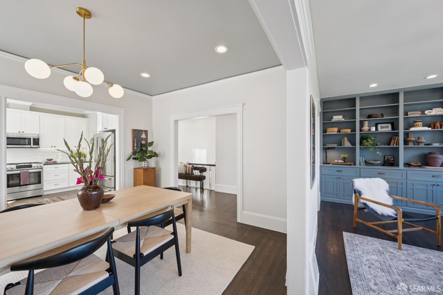 Photo #8: 426113044 Listing: Photo #8