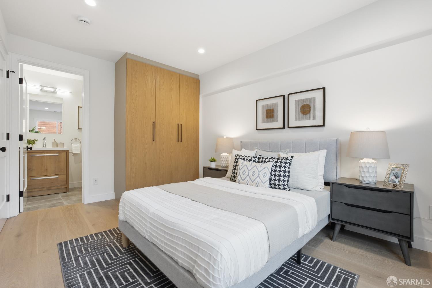 Detail Gallery Image 60 of 75 For 511 Edinburgh St, San Francisco,  CA 94112 - 4 Beds | 4/1 Baths