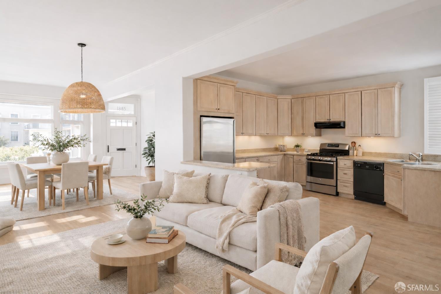 Detail Gallery Image 4 of 30 For 1863 Filbert St, San Francisco,  CA 94123 - 4 Beds | 2/2 Baths