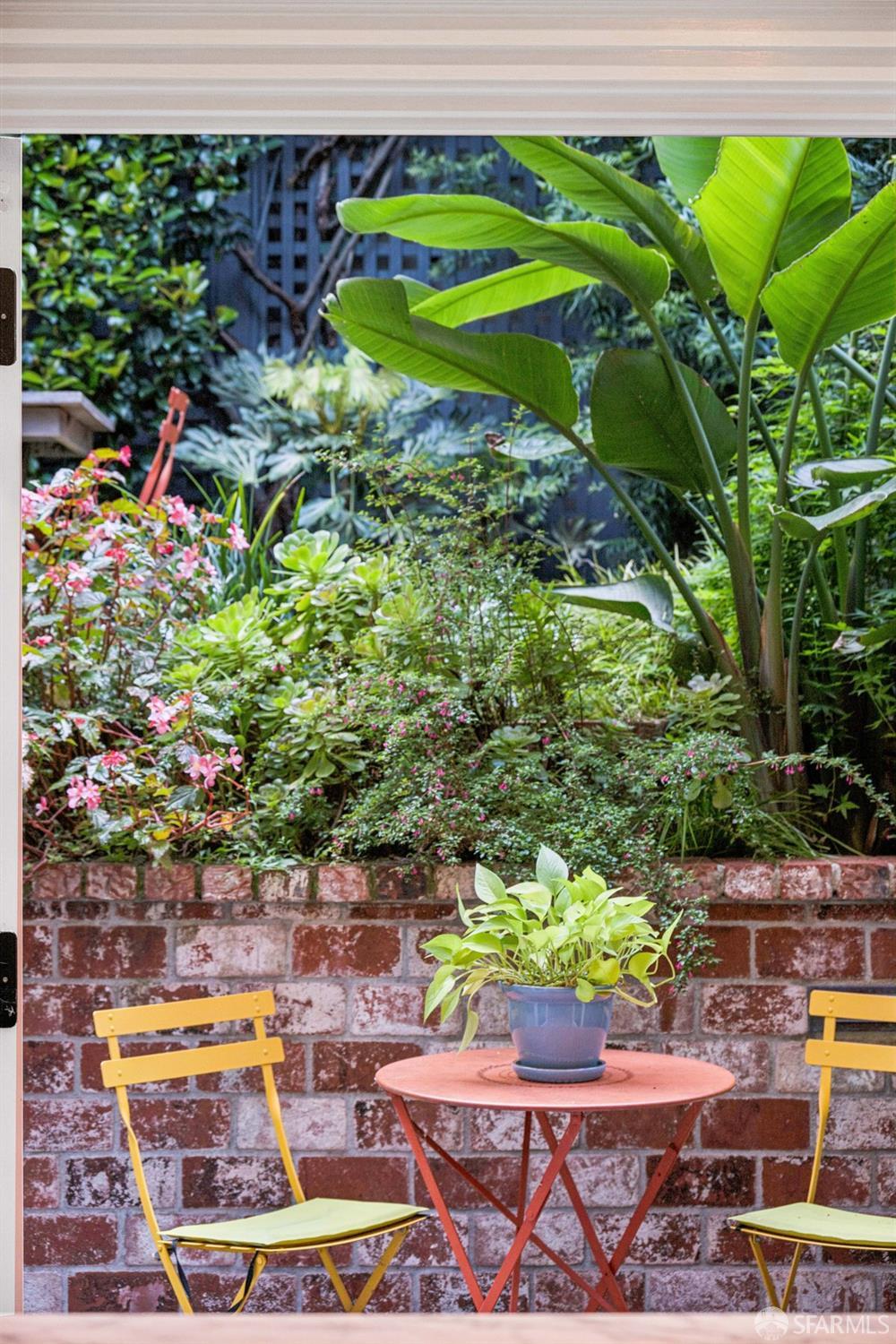 Detail Gallery Image 49 of 99 For 7 Broderick St, San Francisco,  CA 94117 - 4 Beds | 3/1 Baths