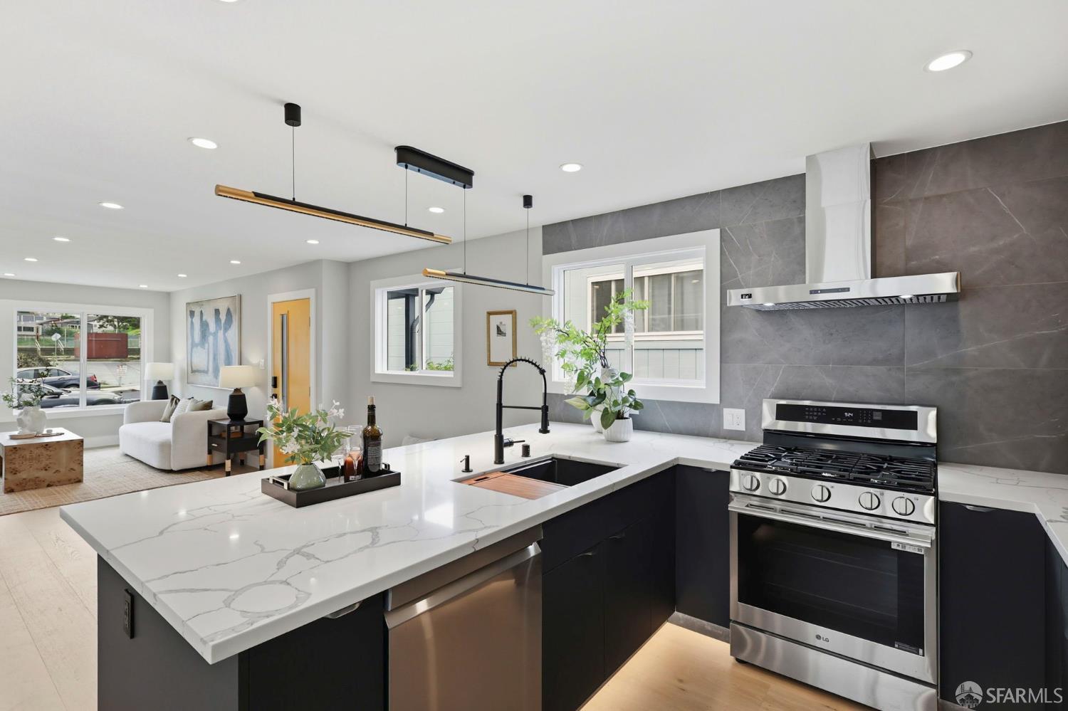 Detail Gallery Image 13 of 54 For 70 Margate St, Daly City,  CA 94015 - 3 Beds | 2 Baths