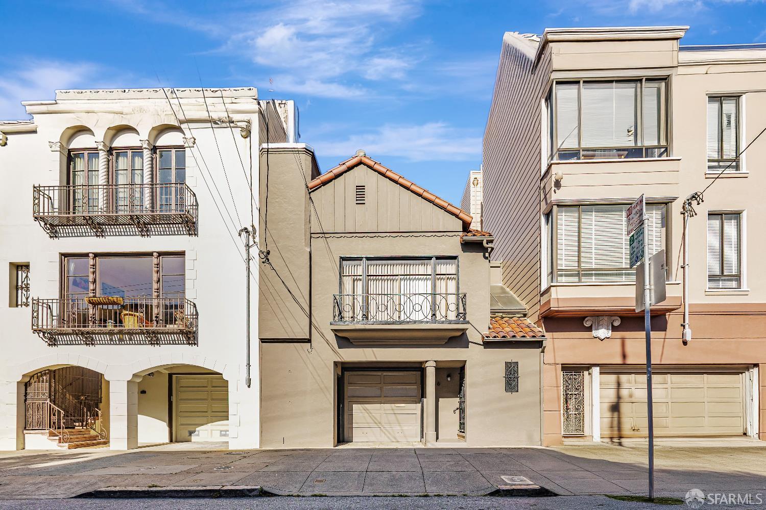 Detail Gallery Image 2 of 17 For 2916 Gough St, San Francisco,  CA 94123 - – Beds | – Baths