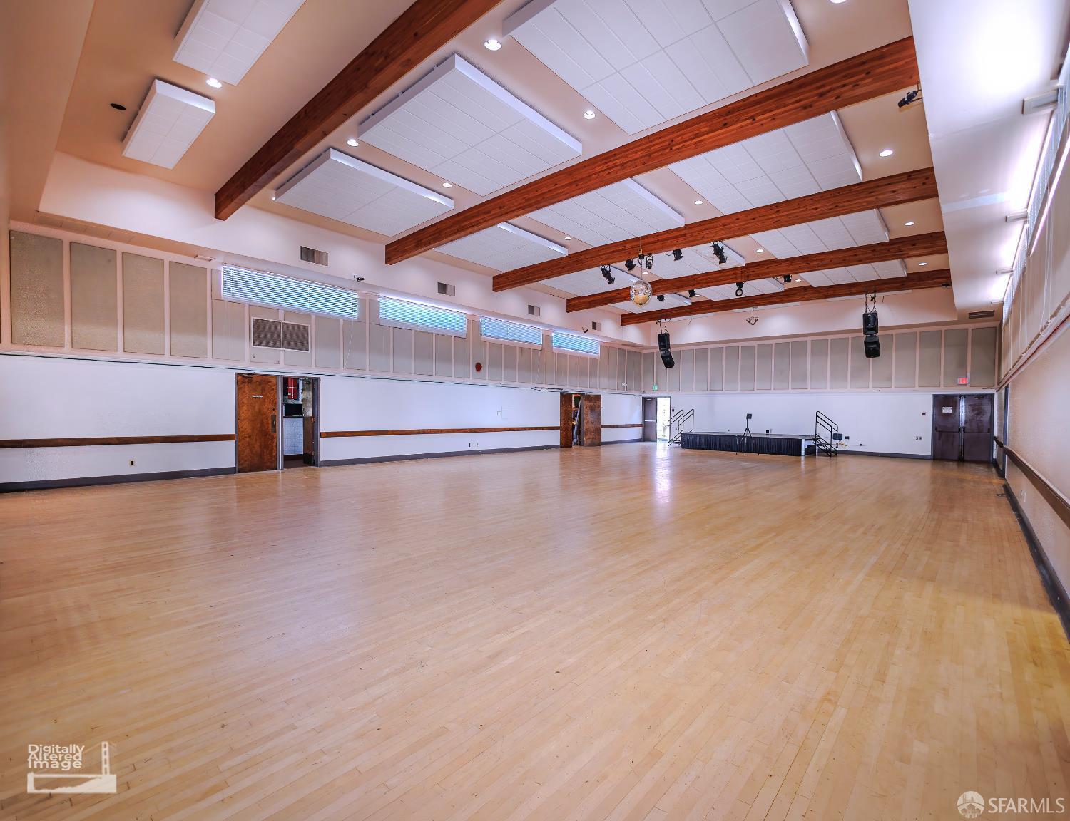 Detail Gallery Image 6 of 6 For 60 Onondaga Ave, San Francisco,  CA 94112 - – Beds | – Baths