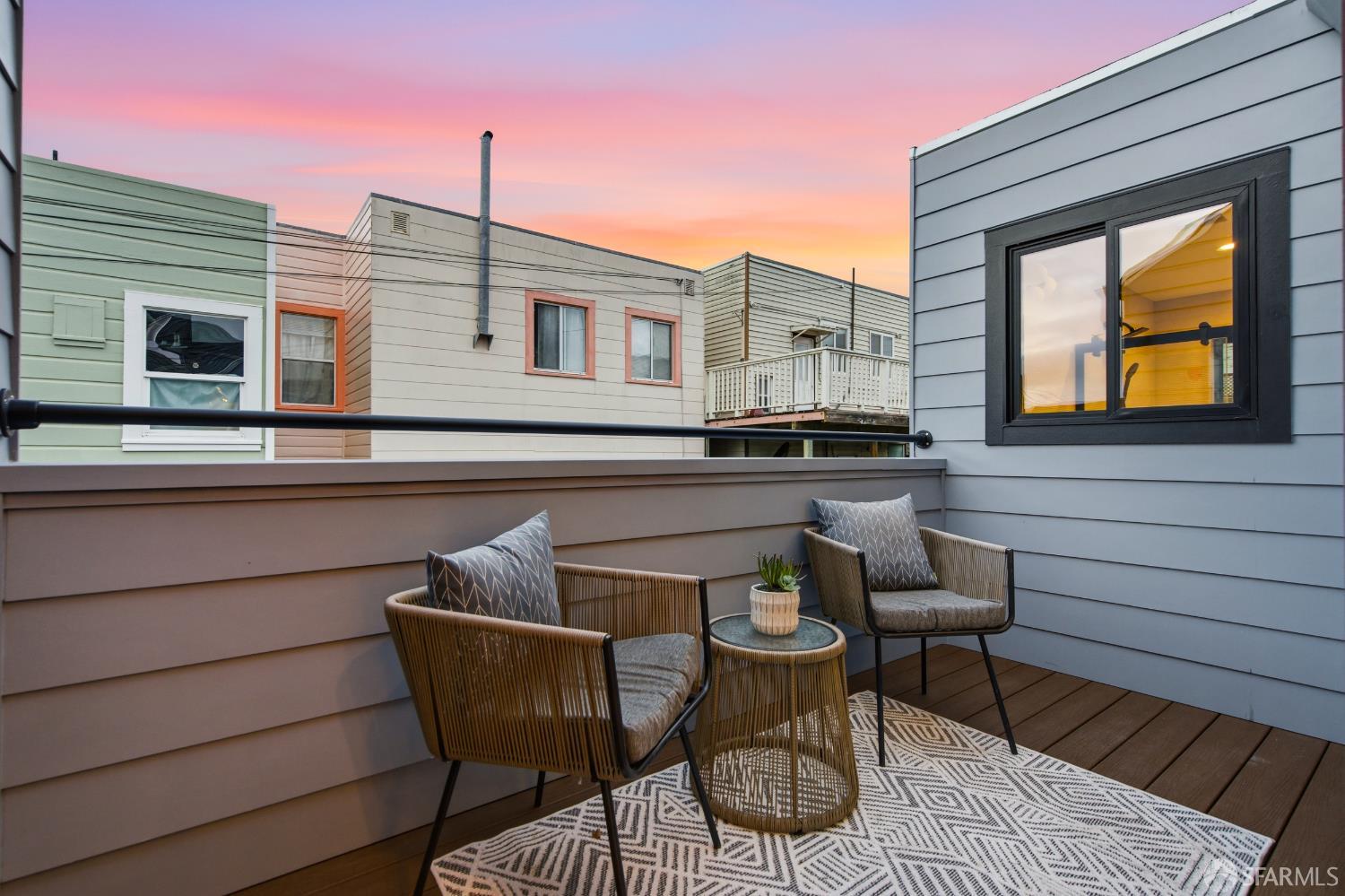 Detail Gallery Image 23 of 75 For 511 Edinburgh St, San Francisco,  CA 94112 - 4 Beds | 4/1 Baths