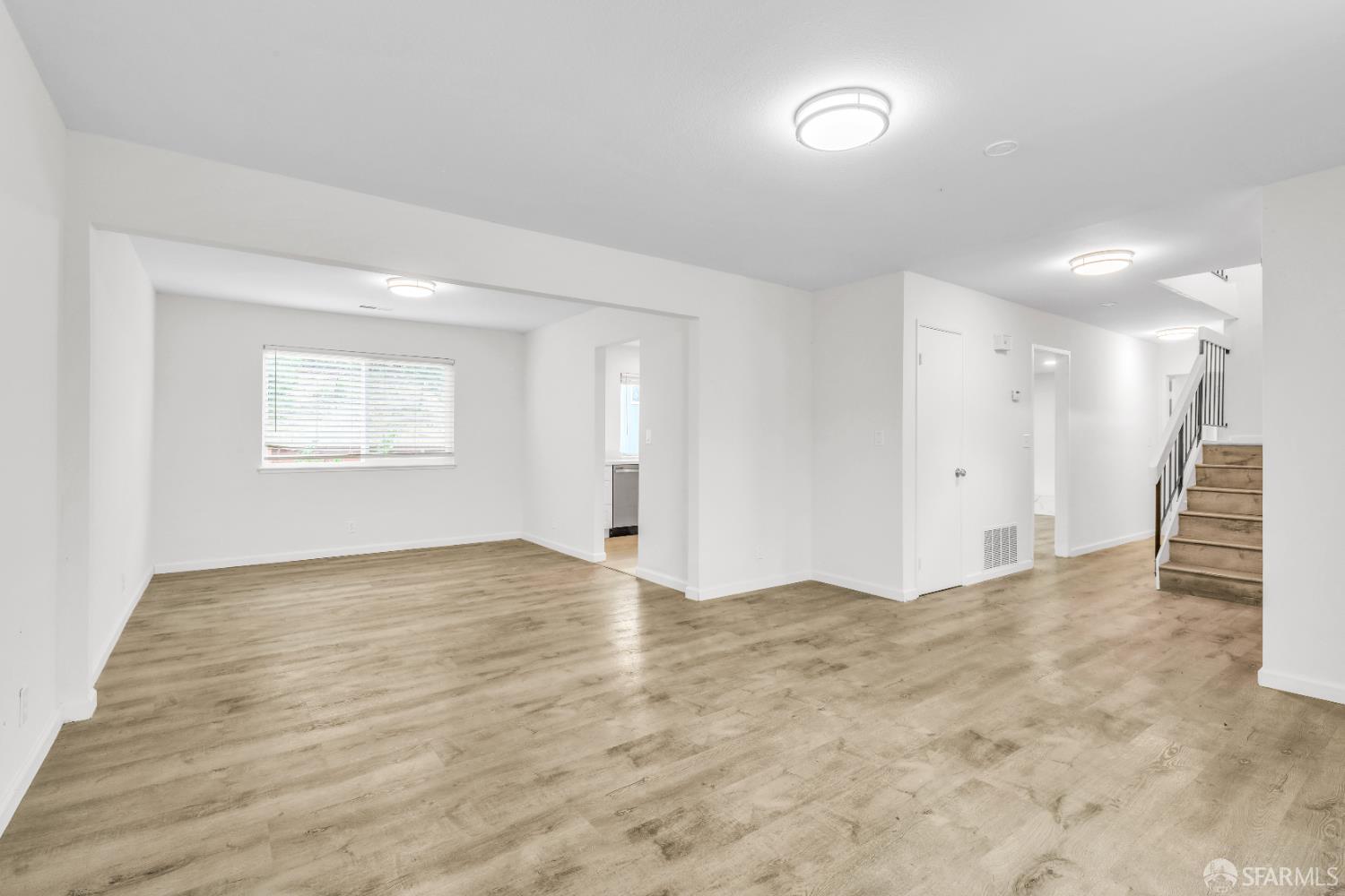 Detail Gallery Image 5 of 39 For 3724 Carol St, Pinole,  CA 94564 - 4 Beds | 2/1 Baths