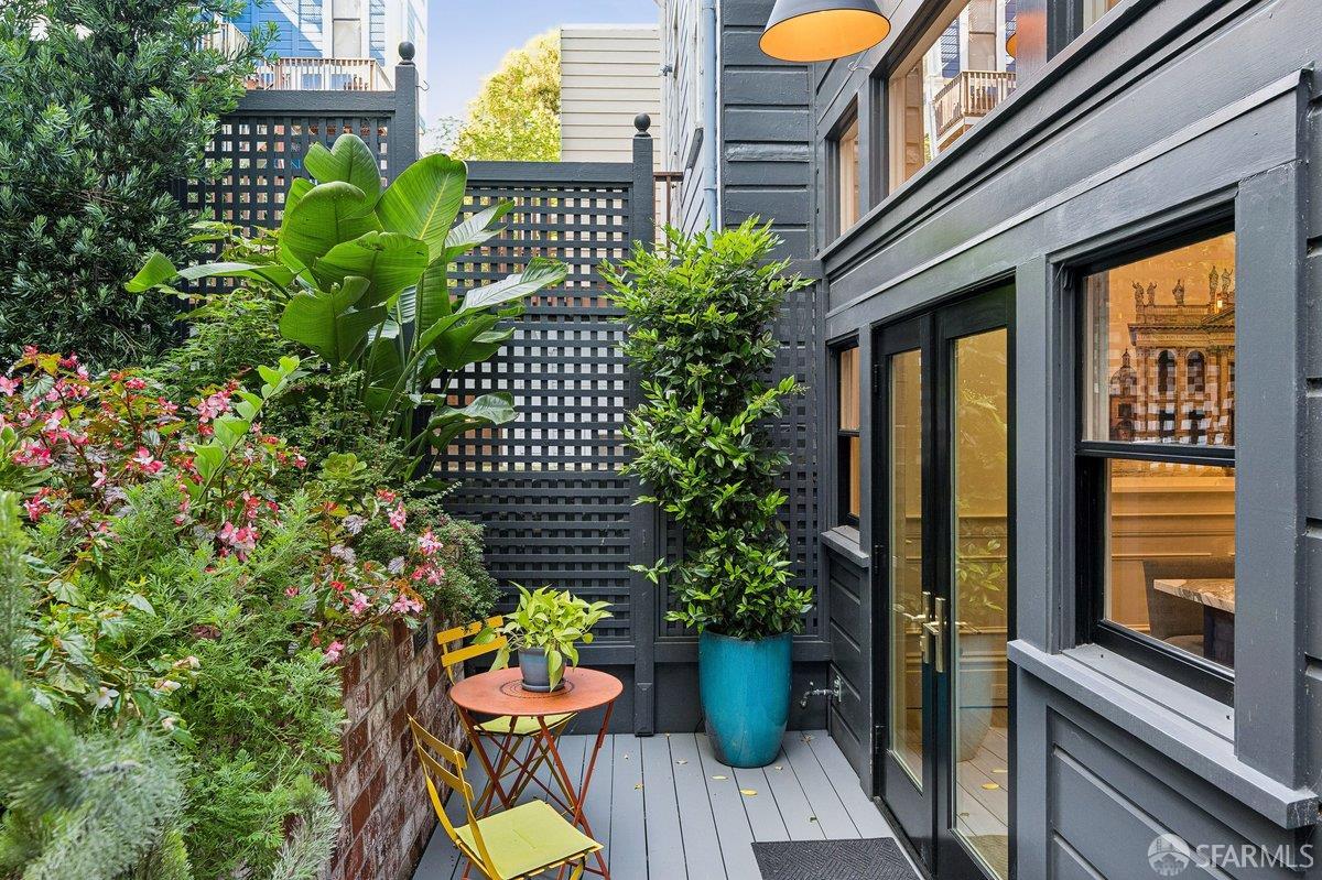 Detail Gallery Image 83 of 99 For 7 Broderick St, San Francisco,  CA 94117 - 4 Beds | 3/1 Baths