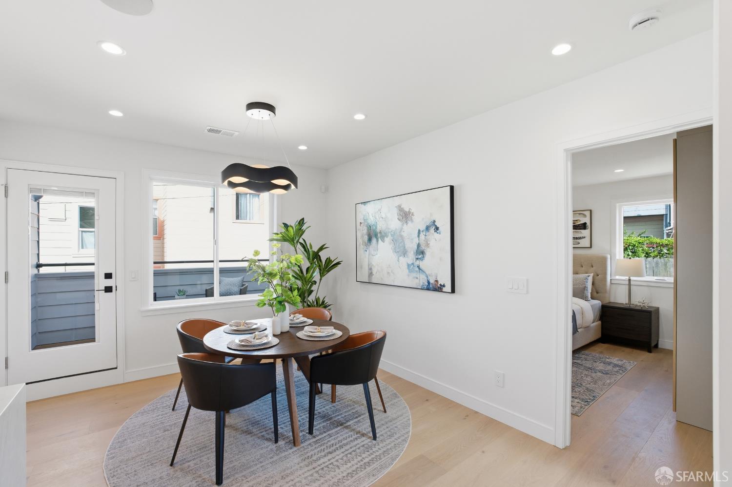 Detail Gallery Image 26 of 75 For 511 Edinburgh St, San Francisco,  CA 94112 - 4 Beds | 4/1 Baths