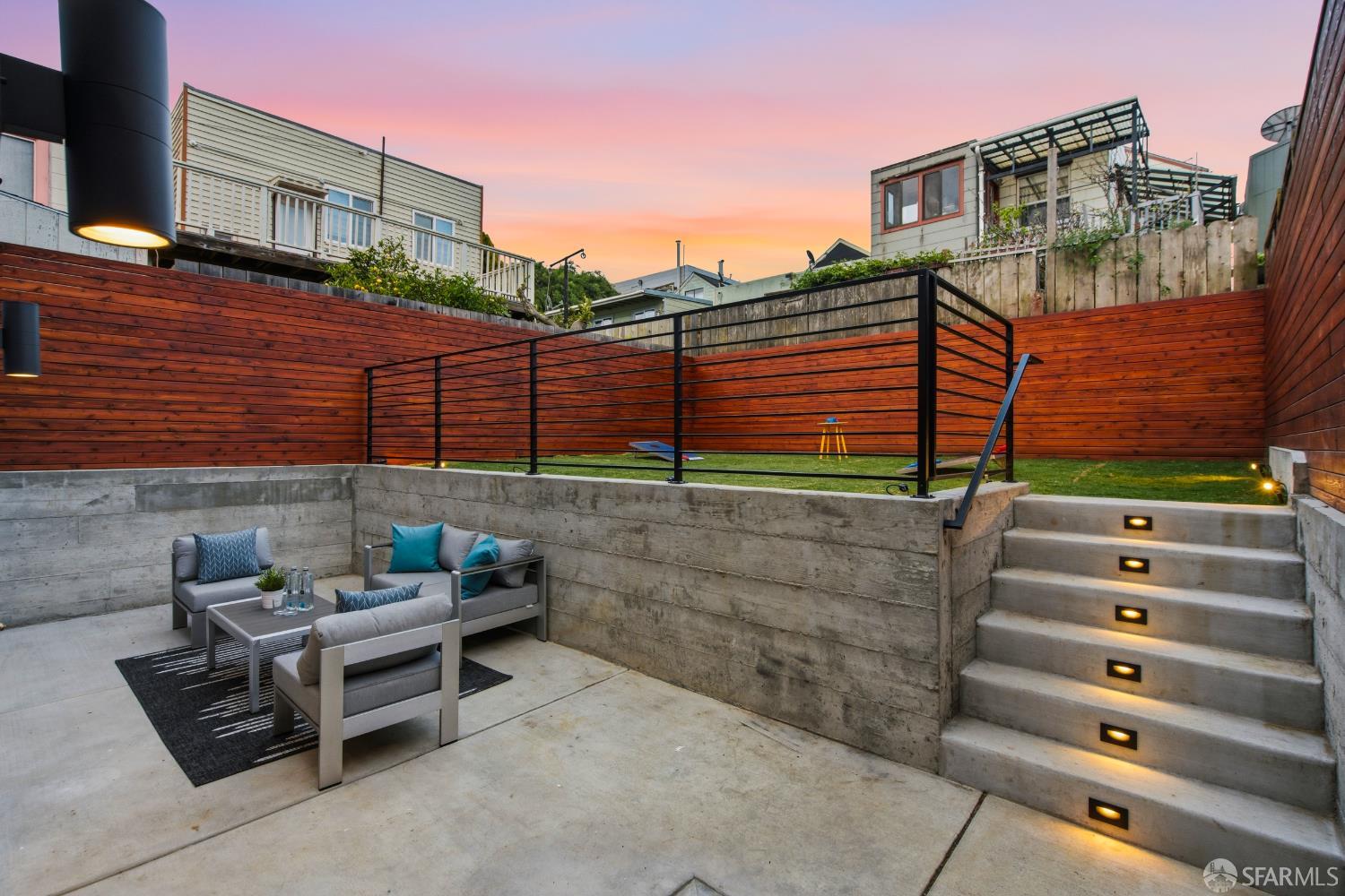 Detail Gallery Image 65 of 75 For 511 Edinburgh St, San Francisco,  CA 94112 - 4 Beds | 4/1 Baths