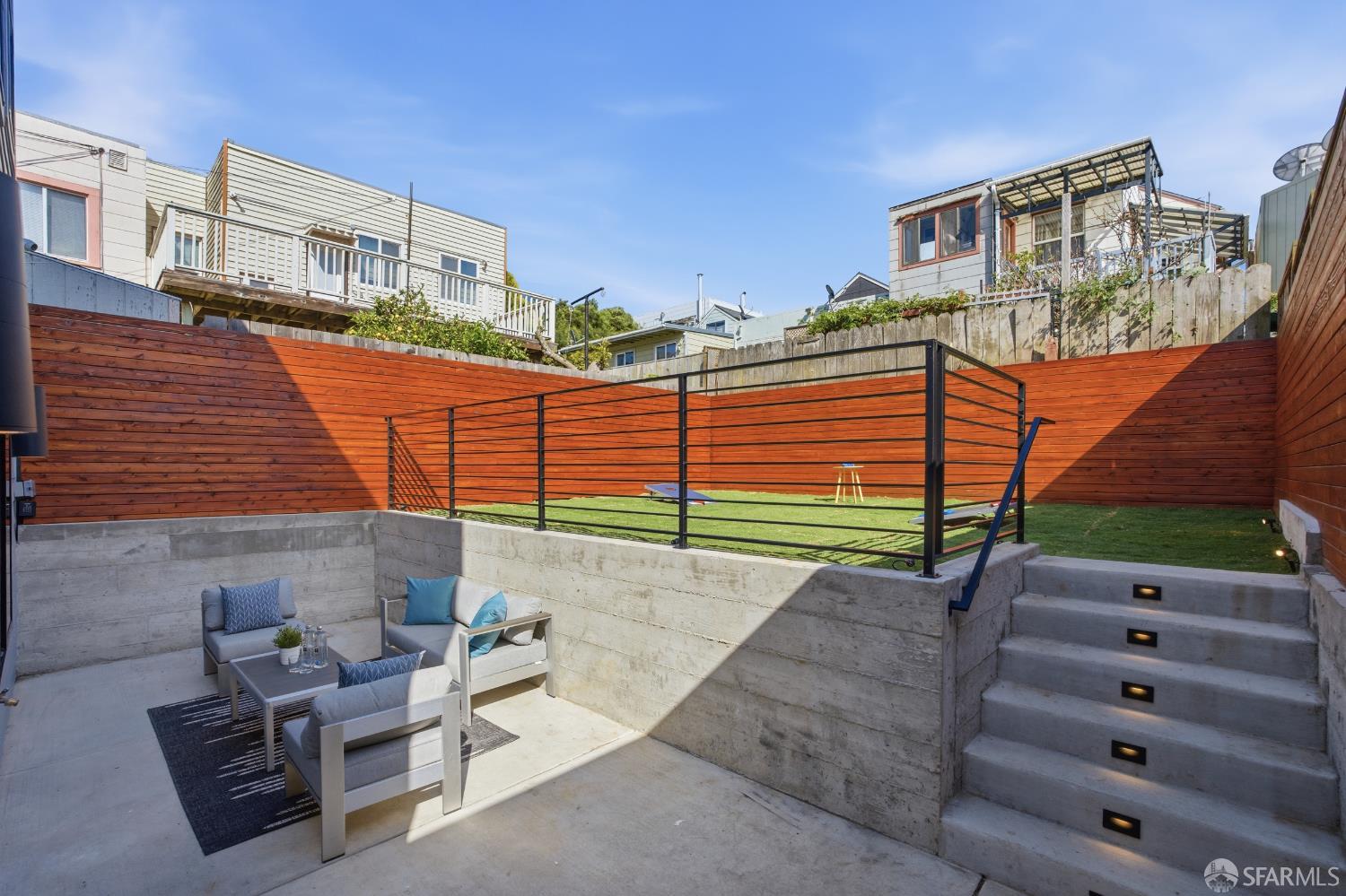 Detail Gallery Image 64 of 75 For 511 Edinburgh St, San Francisco,  CA 94112 - 4 Beds | 4/1 Baths