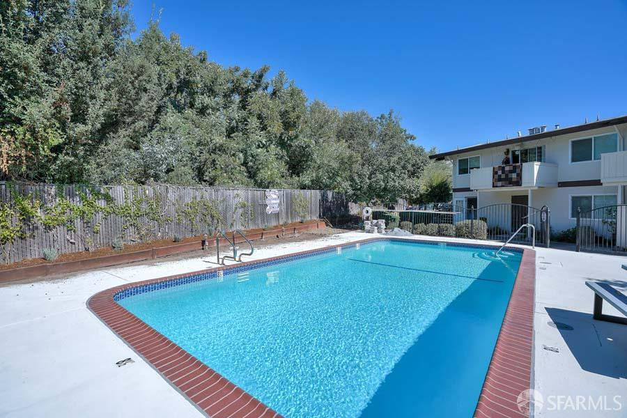 Detail Gallery Image 16 of 22 For 46728 Crawford St #24,  Fremont,  CA 94539 - 2 Beds | 1 Baths