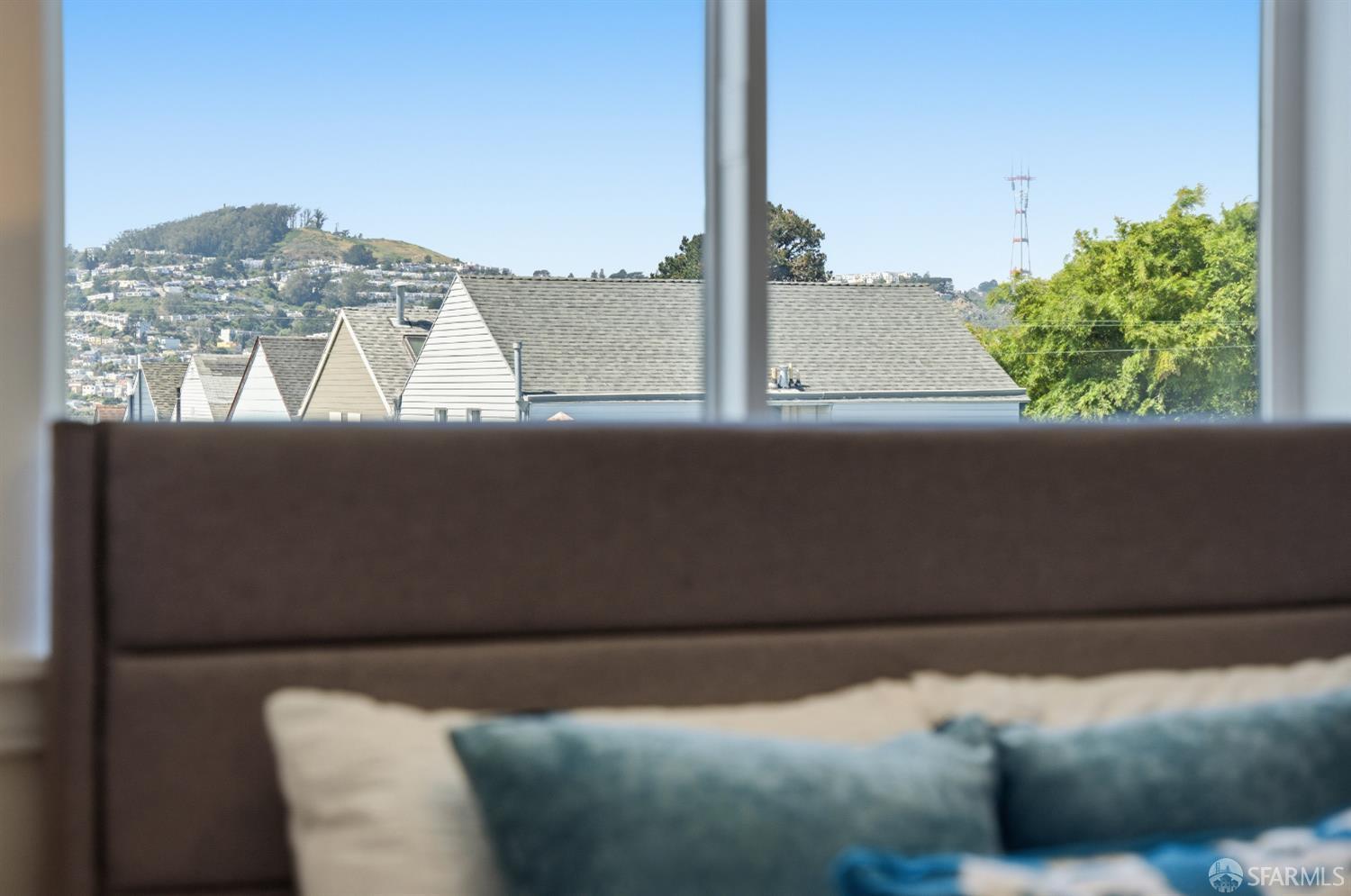 Detail Gallery Image 41 of 75 For 511 Edinburgh St, San Francisco,  CA 94112 - 4 Beds | 4/1 Baths