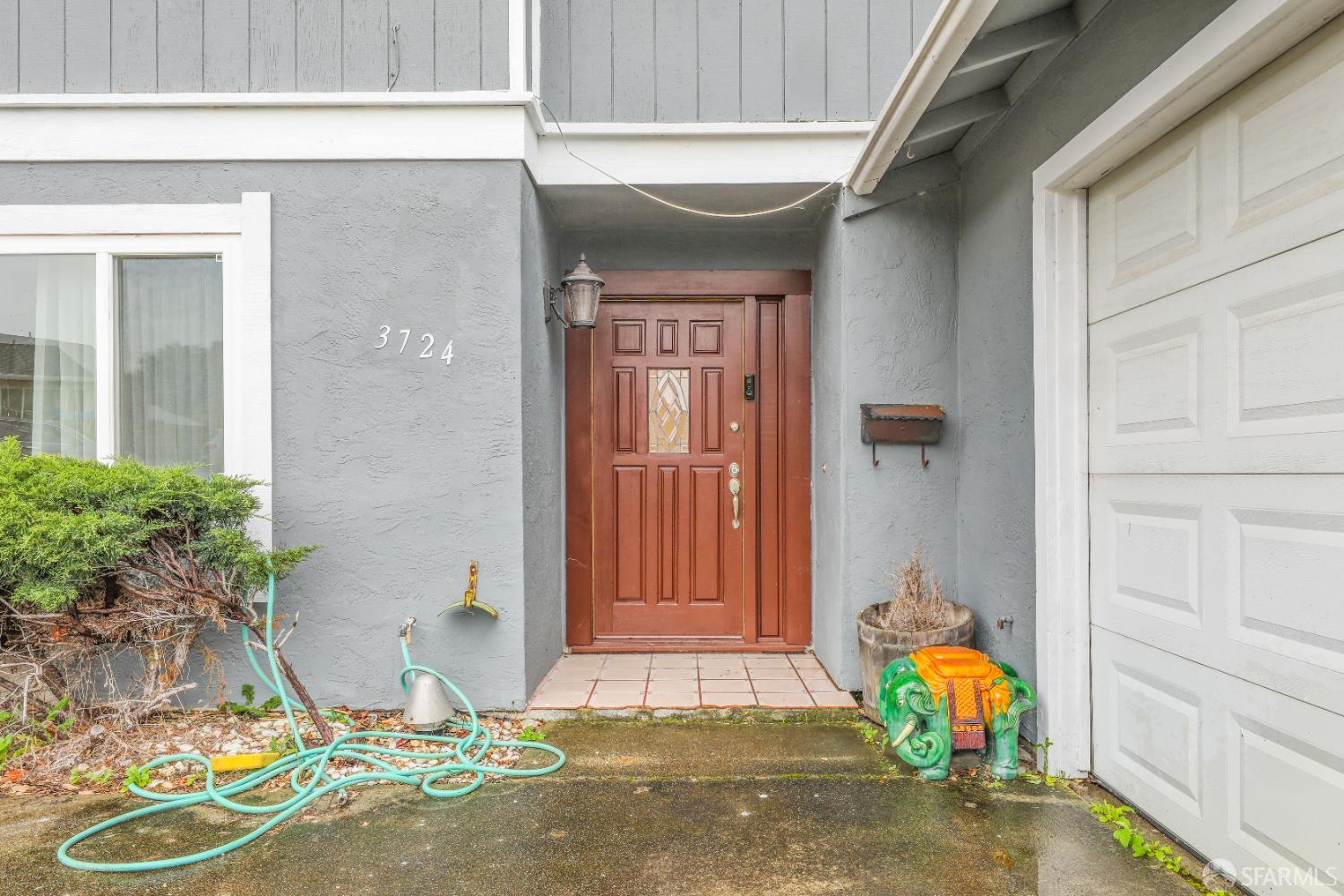 Detail Gallery Image 3 of 39 For 3724 Carol St, Pinole,  CA 94564 - 4 Beds | 2/1 Baths