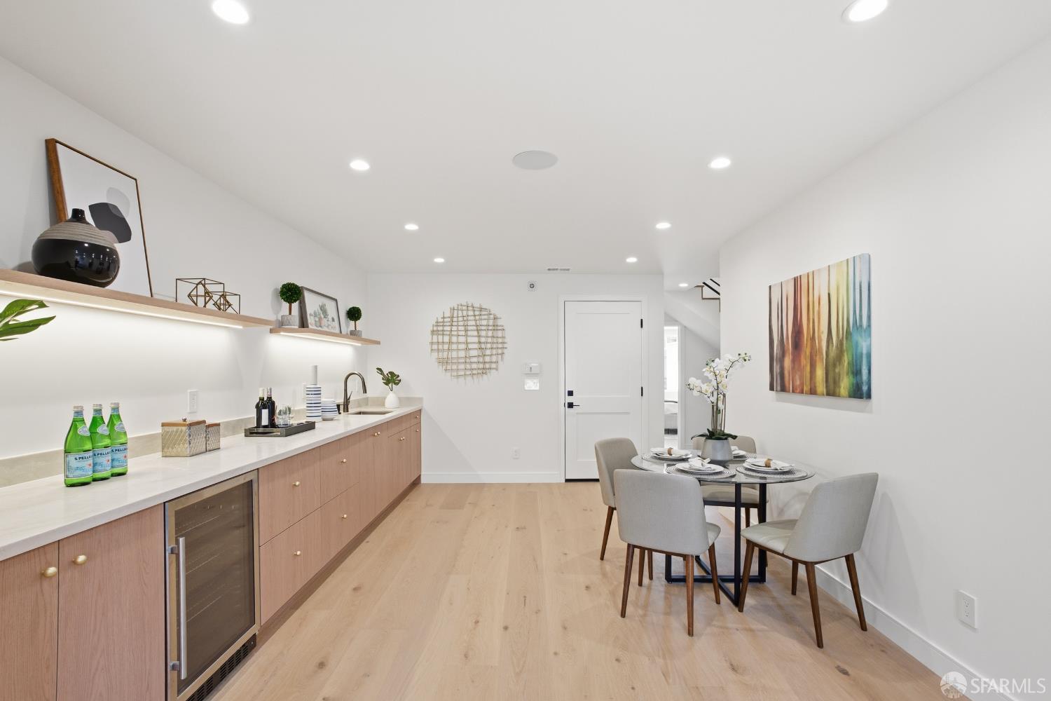 Detail Gallery Image 56 of 75 For 511 Edinburgh St, San Francisco,  CA 94112 - 4 Beds | 4/1 Baths