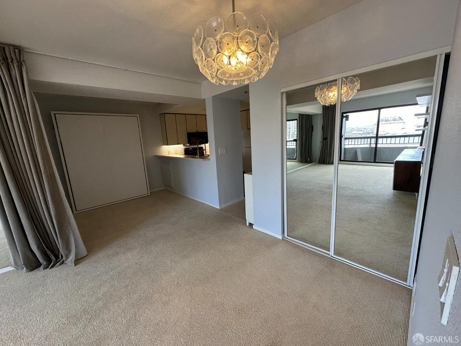 Photo #5: 426119170 Listing: Photo #5