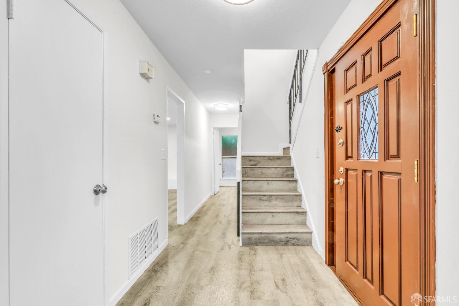 Detail Gallery Image 4 of 39 For 3724 Carol St, Pinole,  CA 94564 - 4 Beds | 2/1 Baths