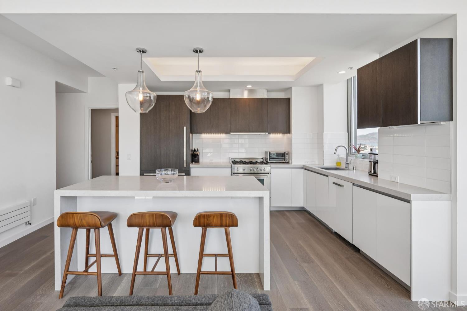 Photo #9: 426119209 Listing: Photo #9