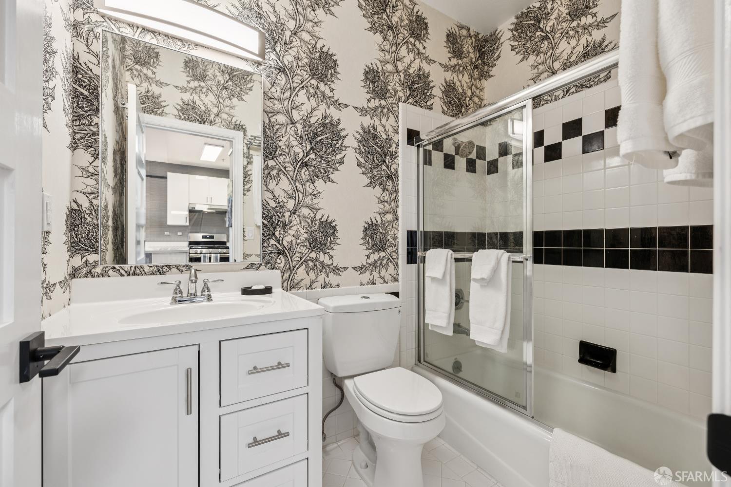 Photo #12: 426119112 Listing: Photo #12