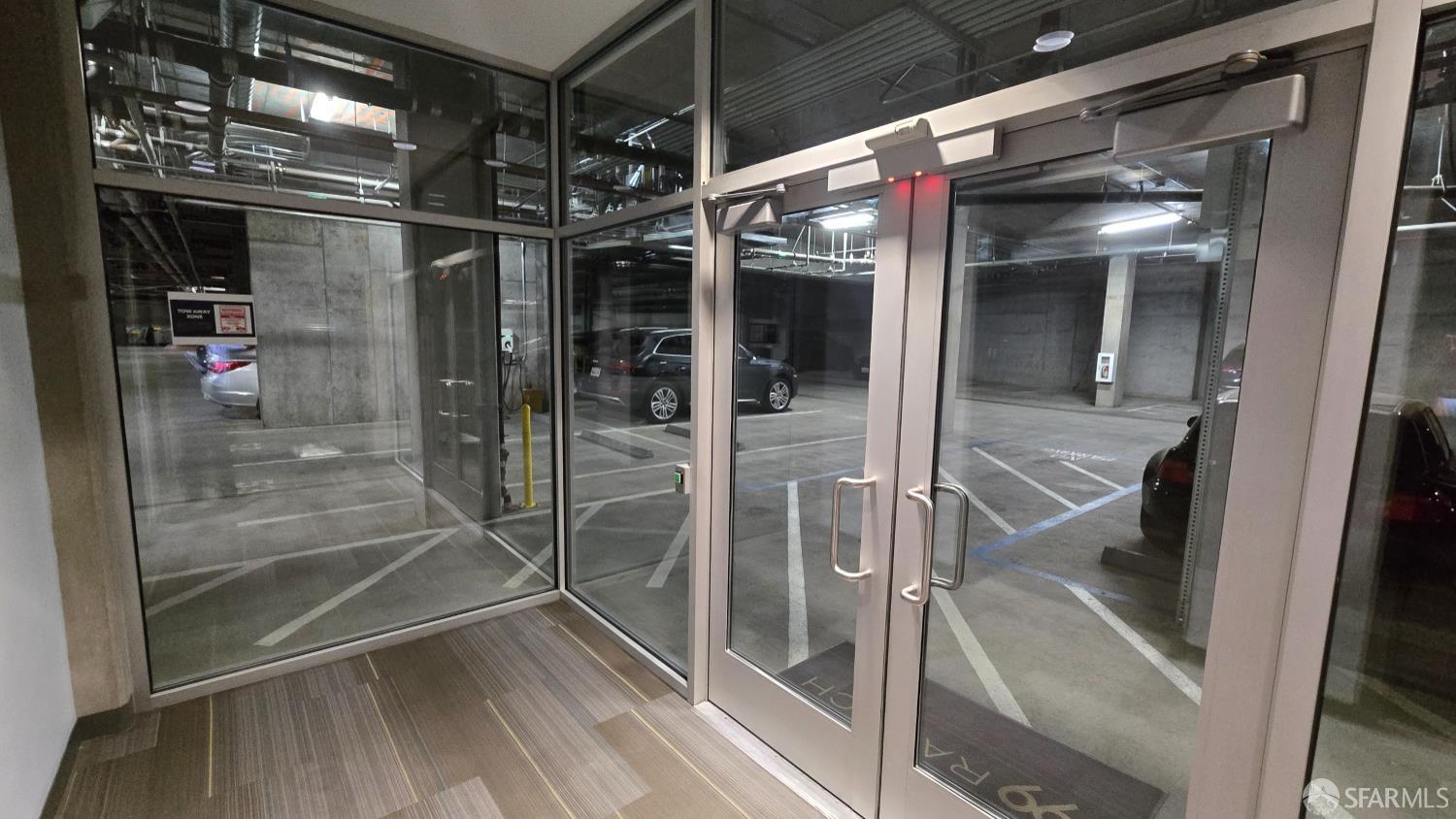 Photo #22: 426119137 Listing: Photo #22